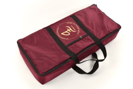 Tasche mit aufgesetztem Fach für den Stimmschlüssel