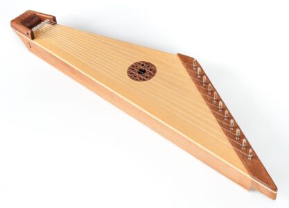 11-saitige Kantele mit Schalllocheinlage "Stern von Granada"