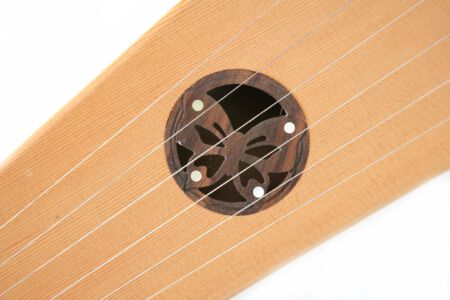 Schalllocheinlage "Schmetterling" aus Palisander und Perlmutt