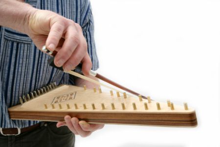 Streichpsalter - Spiel auf der linken Seite