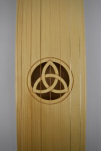 Die Triskele zeigt wie ein Kompass den Mittelton A an